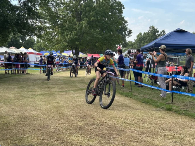 W.Va. Youths Compete on Mountain Bikes at Grand Vue Park